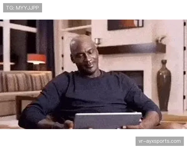 动态:森林狼中锋戈贝尔因负荷管理缺席训练,出战成疑。 动态:森林狼中锋戈贝尔因负荷管理缺席训练,出战成疑。