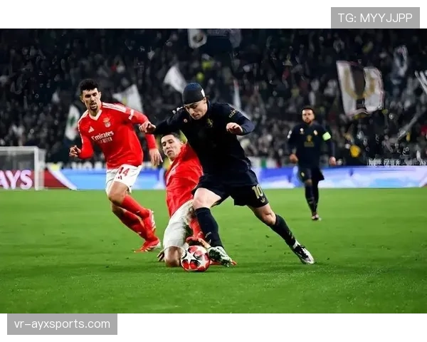 欧冠1-4决赛首回合战报：利物浦3-1本菲卡，那不勒斯0-0皇家社会